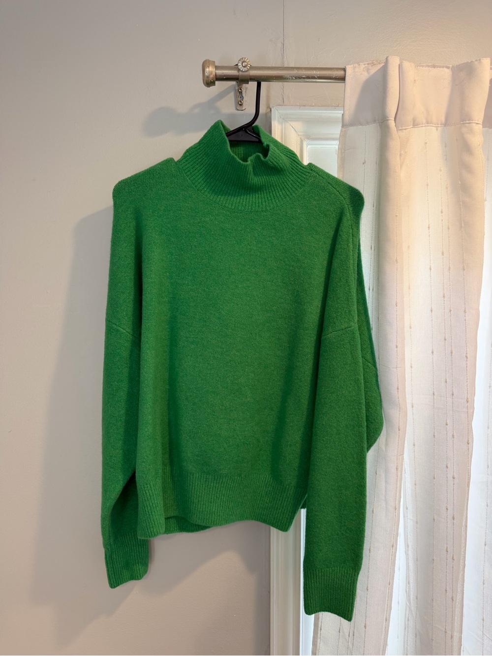Zara Bright Green Turtleneck Sweater